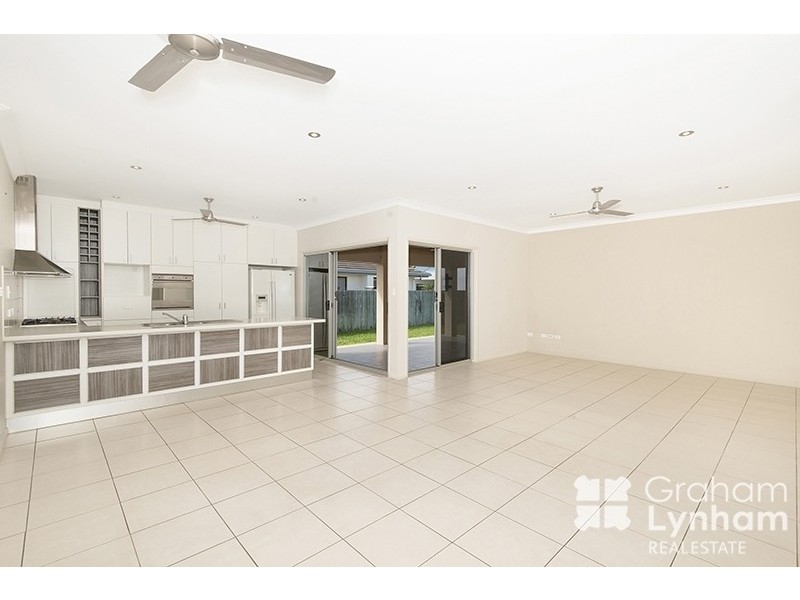 35 Lakeland Boulevard, Idalia QLD 4811