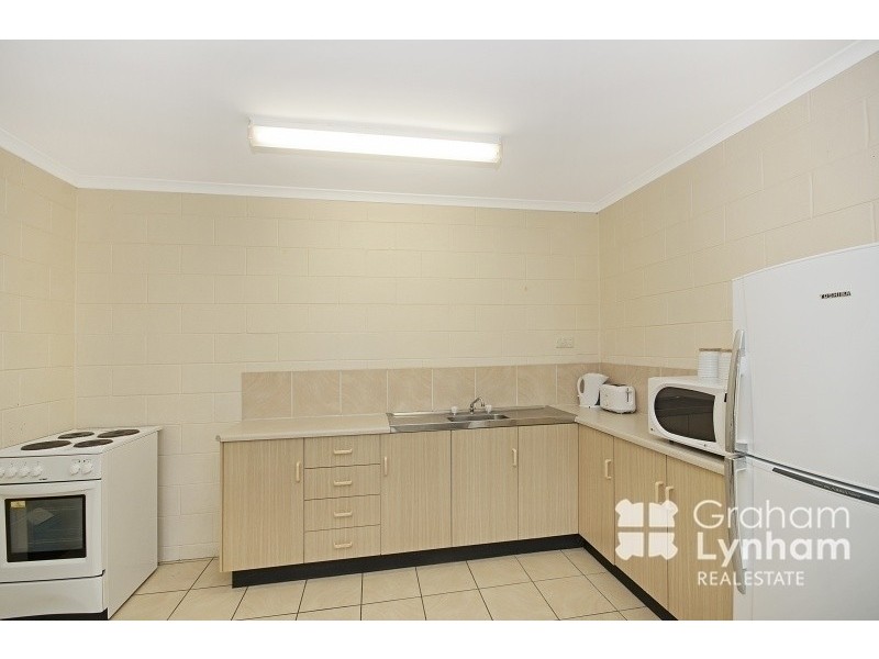 West End QLD 4810