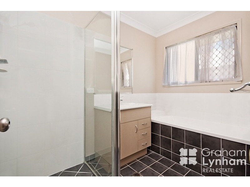 11 Capricorn Drive, Burdell QLD 4818