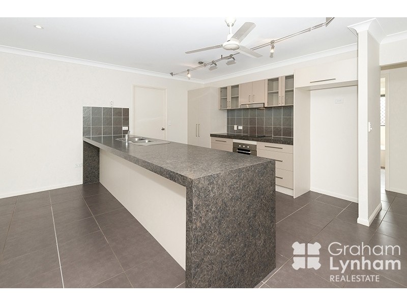 4 Cassidy Street, Bushland Beach QLD 4818