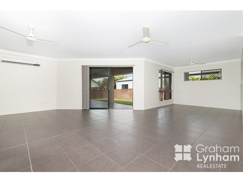 4 Cassidy Street, Bushland Beach QLD 4818