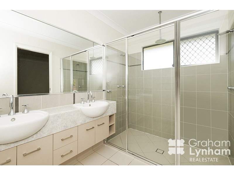 4 Cassidy Street, Bushland Beach QLD 4818