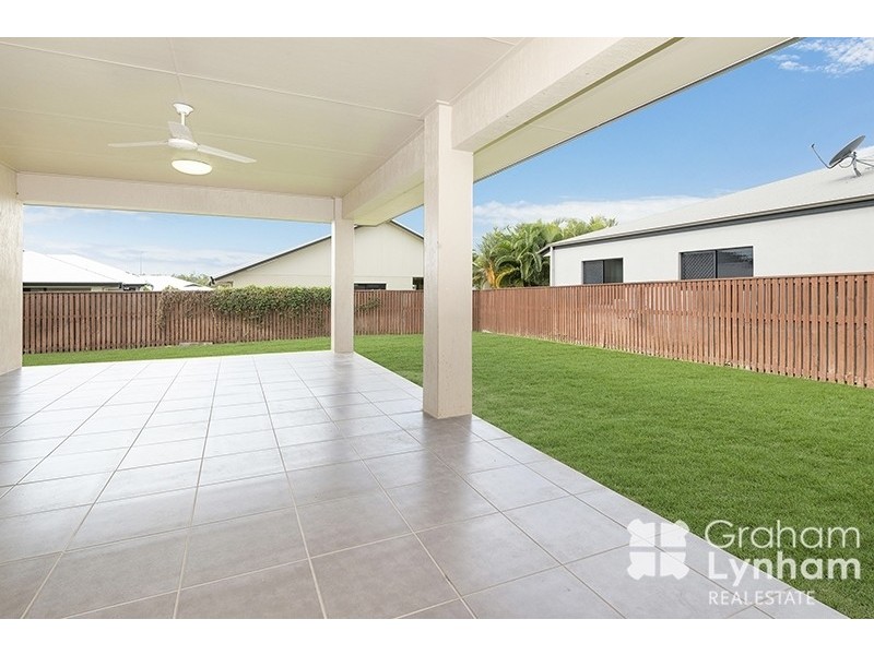 4 Cassidy Street, Bushland Beach QLD 4818