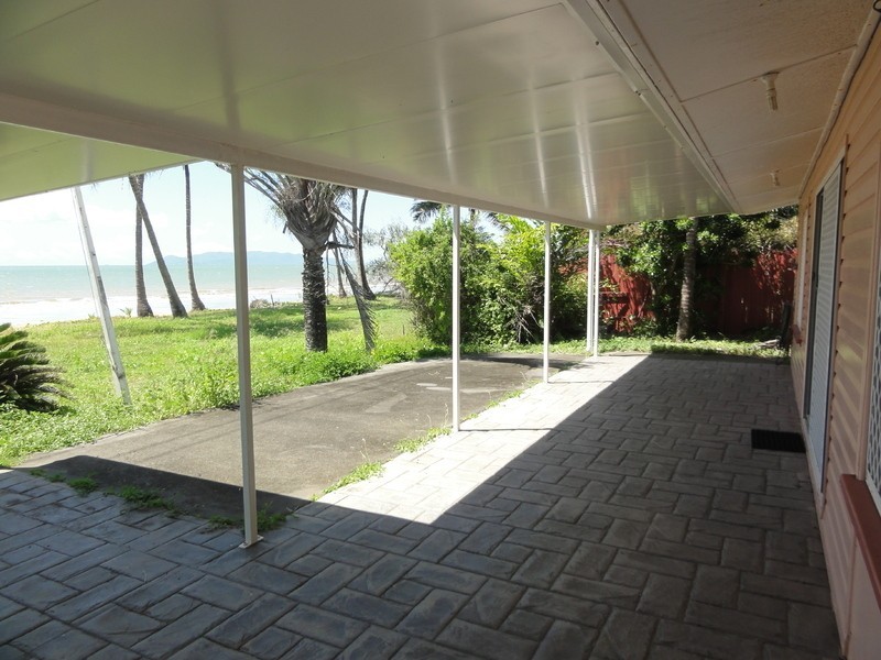 51 Cay Street, Saunders Beach QLD 4818