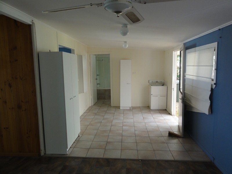 51 Cay Street, Saunders Beach QLD 4818