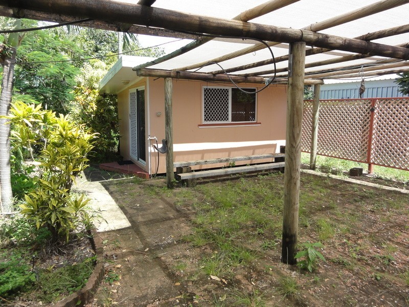 51 Cay Street, Saunders Beach QLD 4818