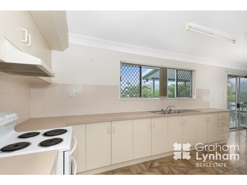 30 Sonia Street, Rasmussen QLD 4815