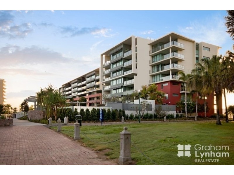 2404/6 Mariners Drive, Townsville City QLD 4810