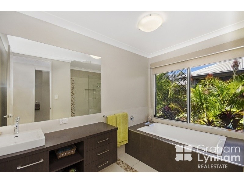 6 Polmaise Close, Burdell QLD 4818