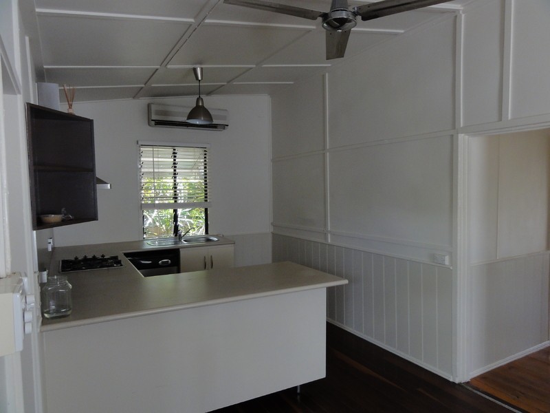 20 Ninth Avenue, Railway Estate QLD 4810