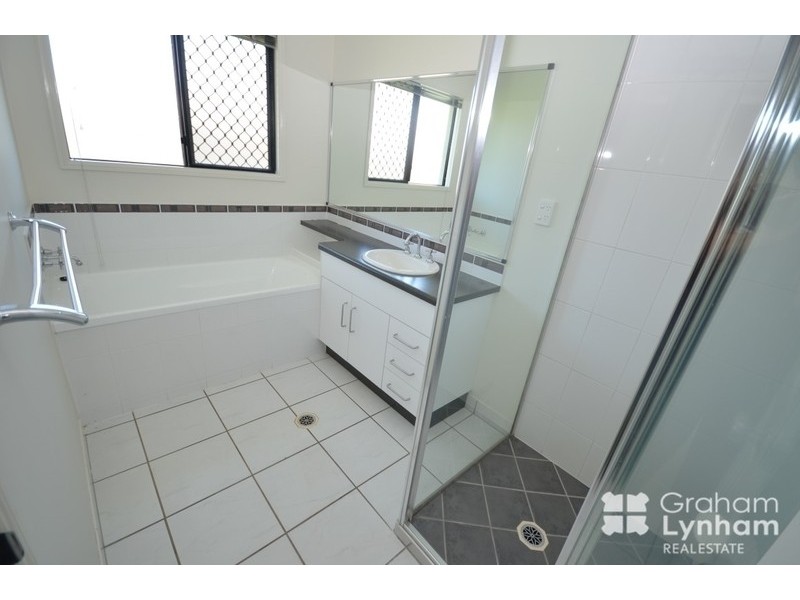 3 Fitzallan Street, Bushland Beach QLD 4818