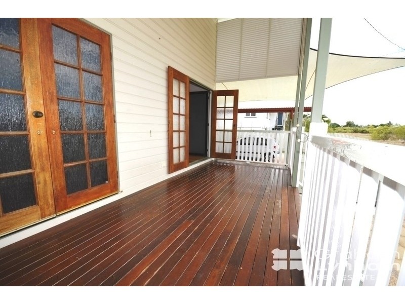 Railway Estate QLD 4810