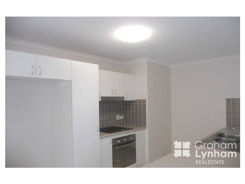 5 Malibu Parade, Mount Louisa QLD 4814