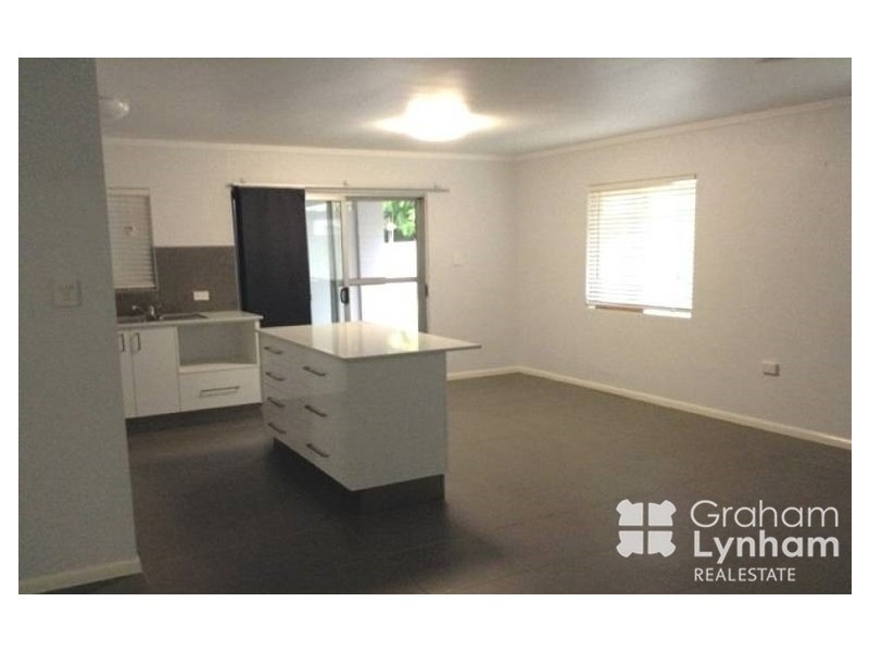 2/4 Ferntree Street, Kirwan QLD 4817
