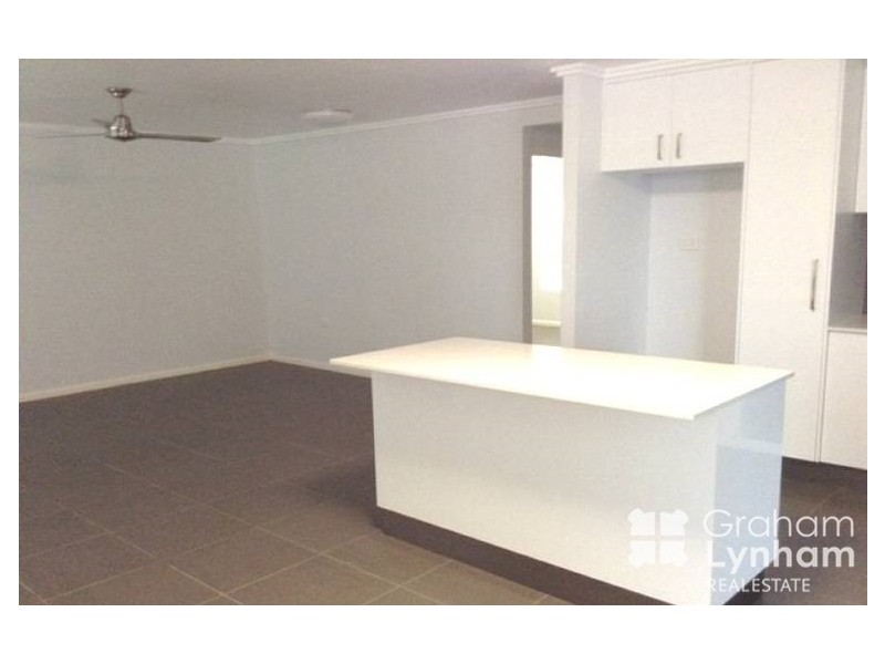 2/4 Ferntree Street, Kirwan QLD 4817