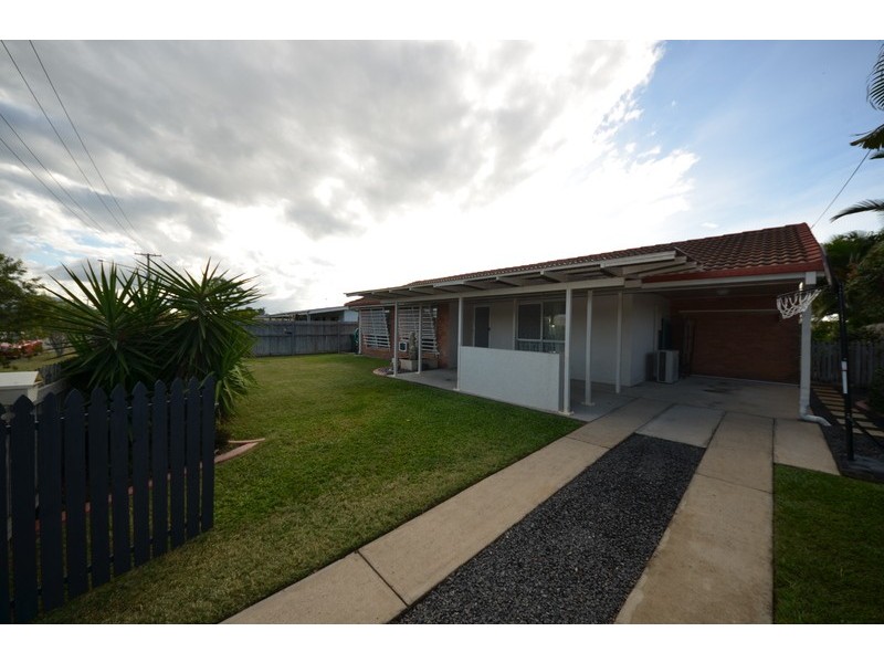 28 Josephine Crescent, Rasmussen QLD 4815