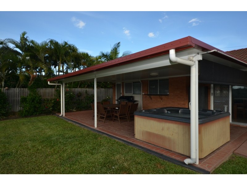 28 Josephine Crescent, Rasmussen QLD 4815