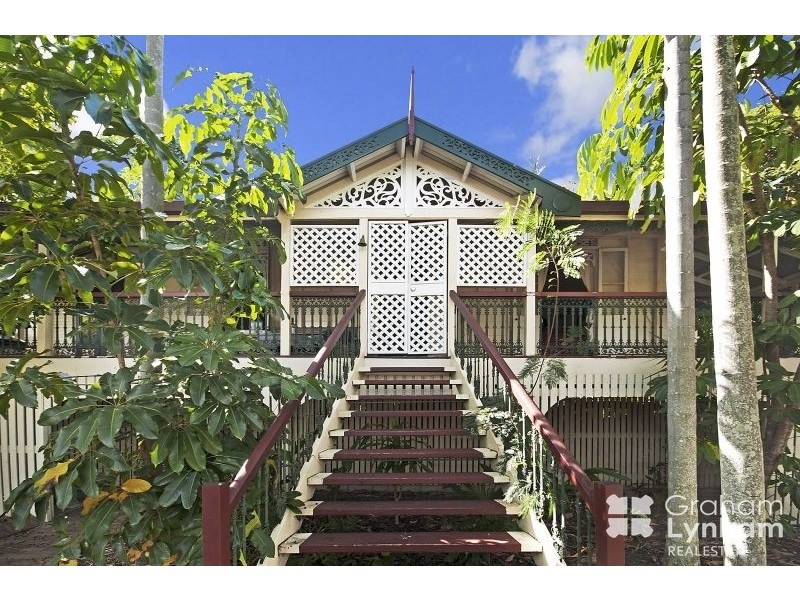 33 Armstrong Street, Hermit Park QLD 4812