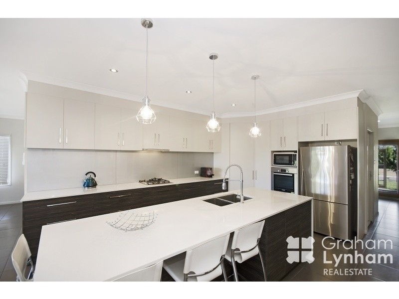 14 Ashmore Crescent, Burdell QLD 4818