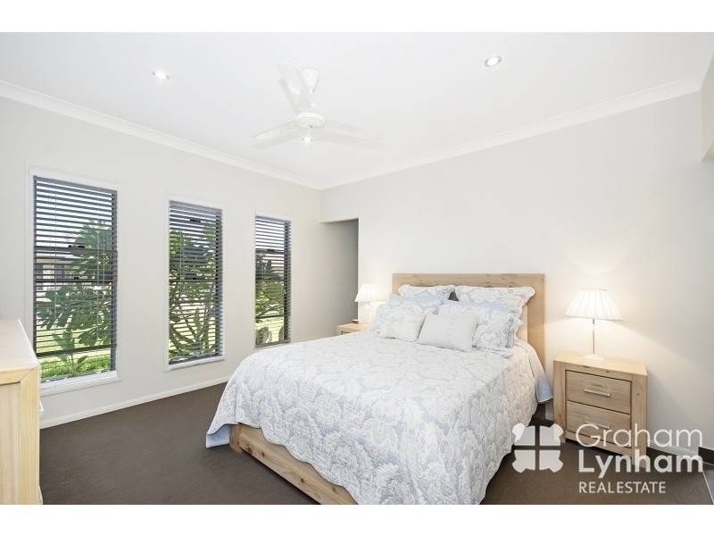 14 Ashmore Crescent, Burdell QLD 4818