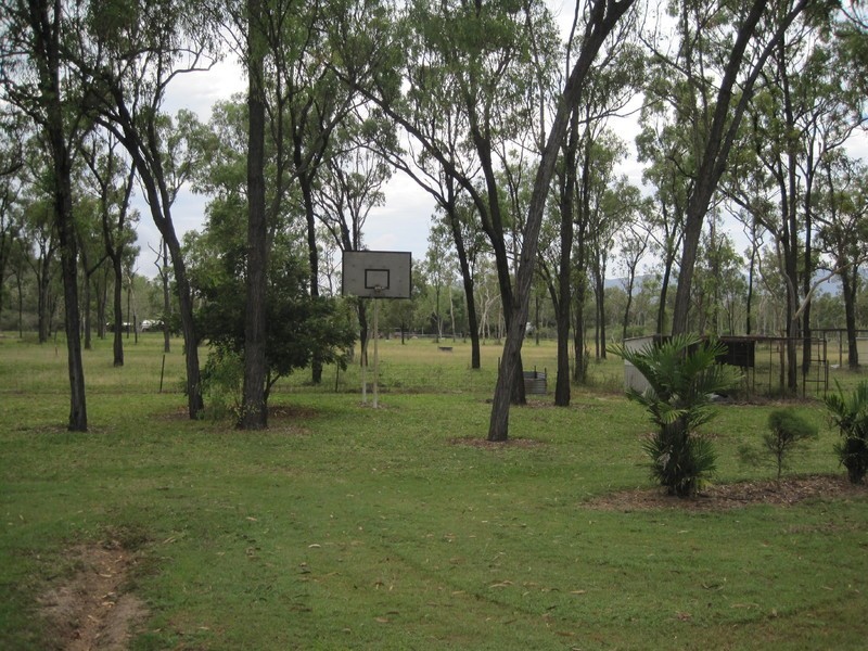 27 Benalla Road, Oak Valley QLD 4811