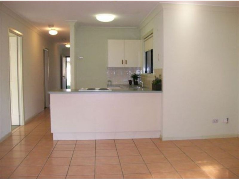 3/41 Cheyne Street, Pimlico QLD 4812