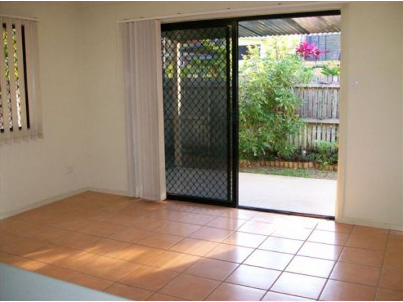 3/41 Cheyne Street, Pimlico QLD 4812