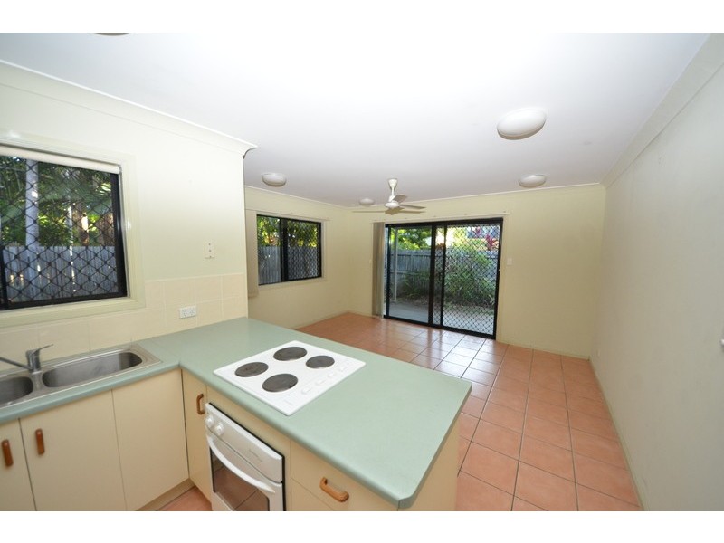 3/41 Cheyne Street, Pimlico QLD 4812