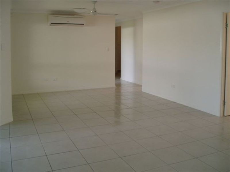 10 Montana Street, Deeragun QLD 4818