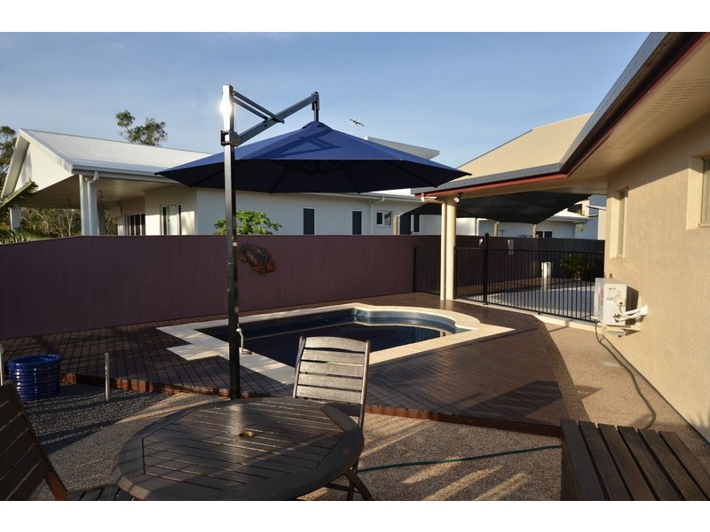 2 Inlet Retreat, Douglas QLD 4814