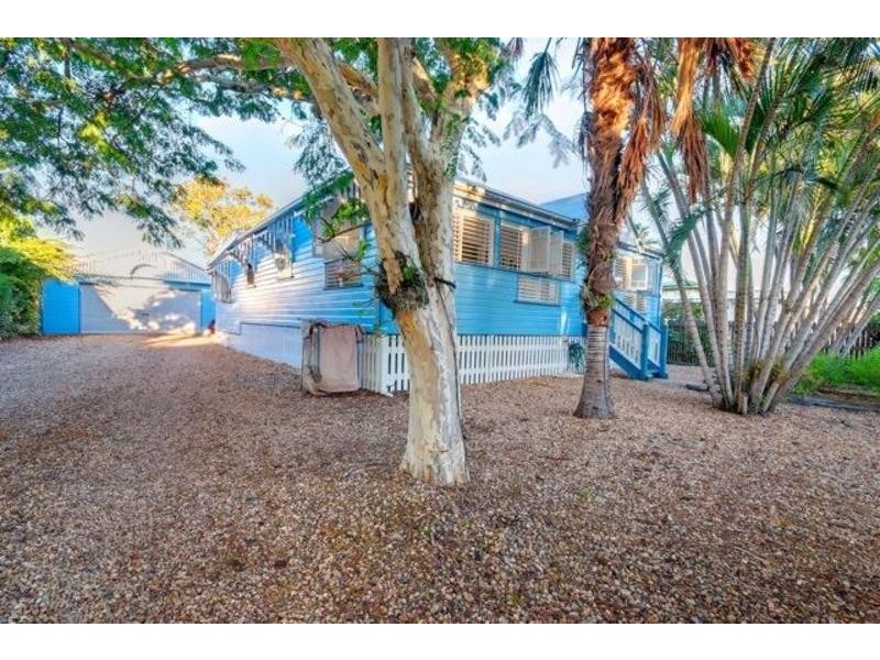 23 Edwards Street, West End QLD 4810