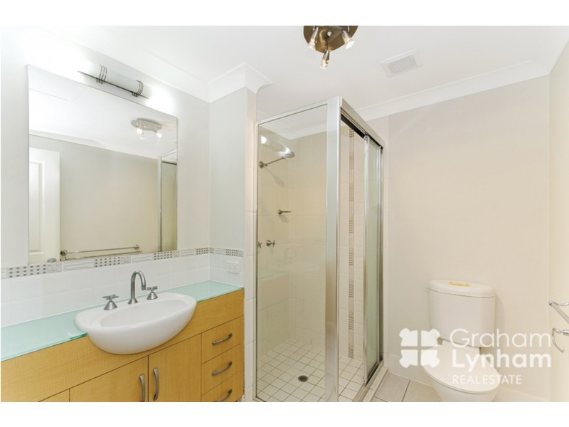 201/9 Anthony Street, South Townsville QLD 4810