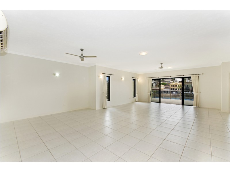 201/9 Anthony Street, South Townsville QLD 4810