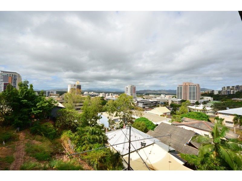 16 Hale Street, Townsville City QLD 4810