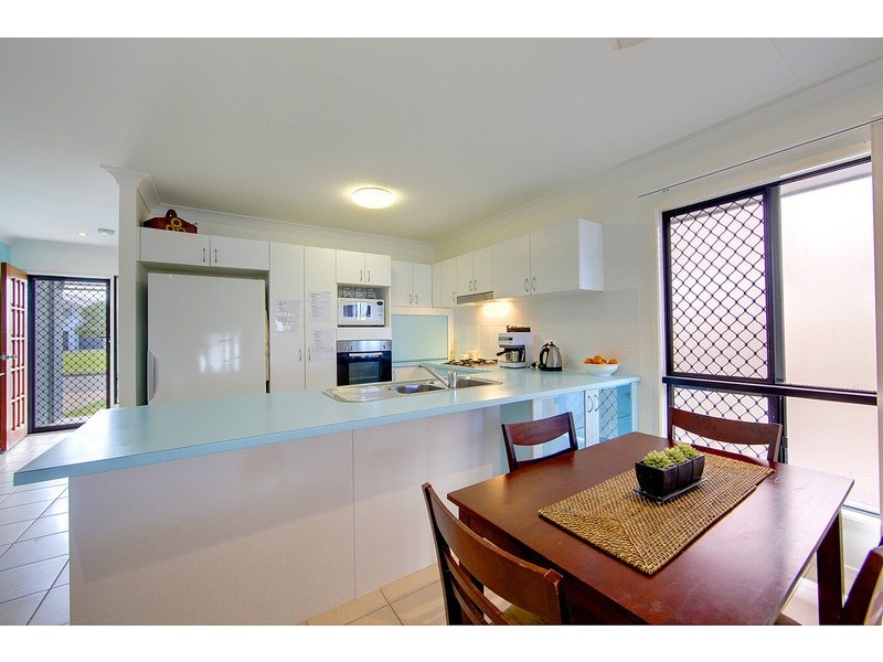 8 Laurie Motti Parade, Kirwan QLD 4817