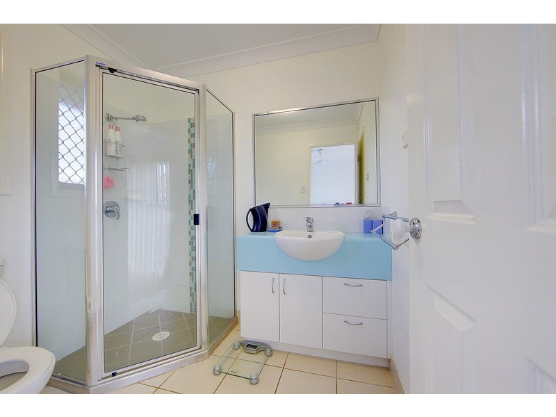 8 Laurie Motti Parade, Kirwan QLD 4817