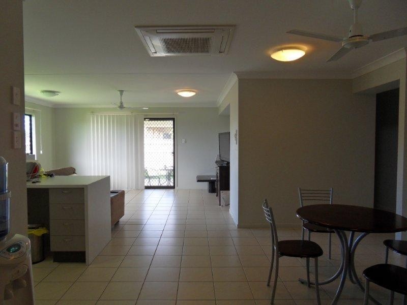 9 Sandy Place, Kirwan QLD 4817