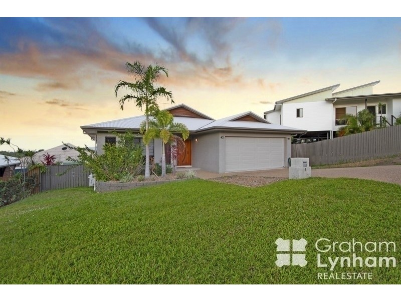 7 Platypus Street, Bushland Beach QLD 4818