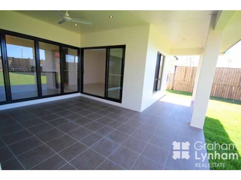 14 Makena Circuit, Burdell QLD 4818