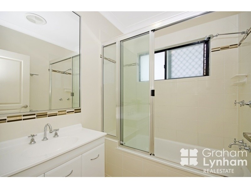 54 Batiki Crescent, Burdell QLD 4818