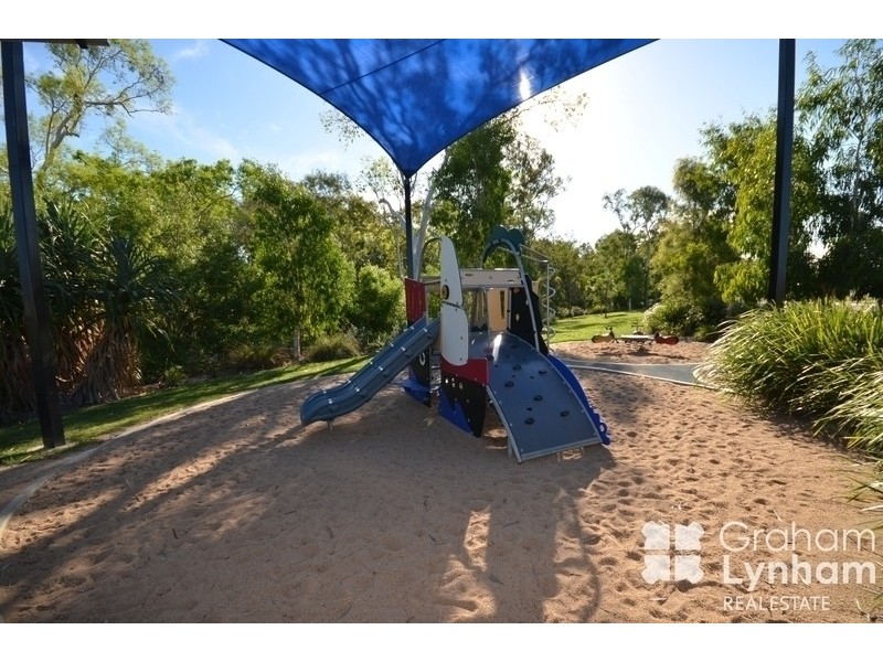 54 Batiki Crescent, Burdell QLD 4818