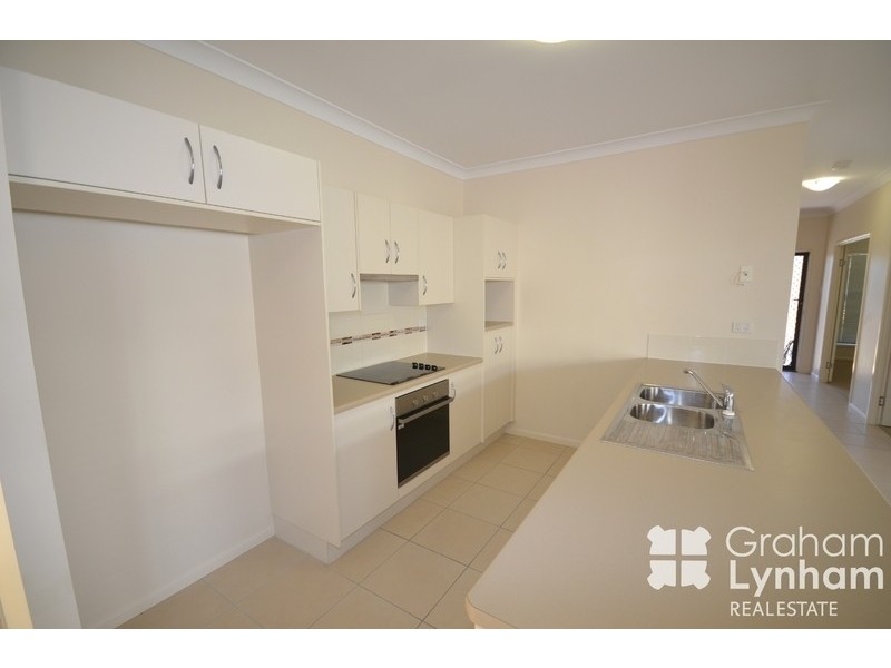 54 Batiki Crescent, Burdell QLD 4818