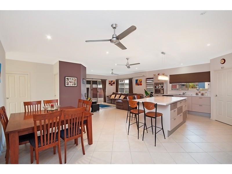 2 Inlet Retreat, Douglas QLD 4814