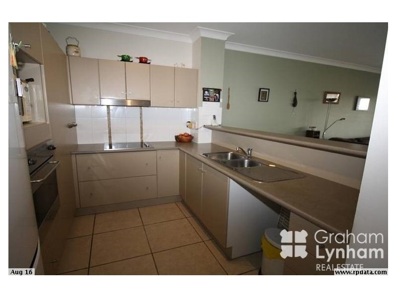 15/12-16 Martinez Avenue, West End QLD 4810