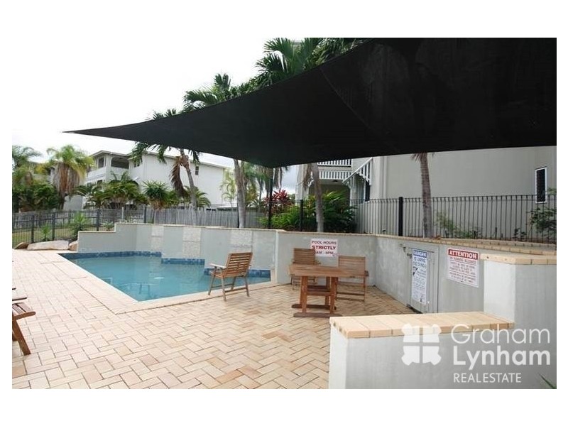 15/12-16 Martinez Avenue, West End QLD 4810