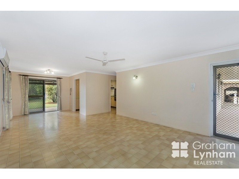 52 Whitsunday Drive, Kirwan QLD 4817