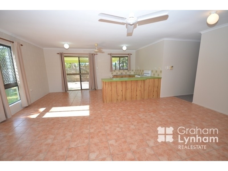 4 Gould Street, Kirwan QLD 4817