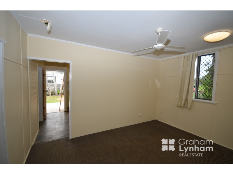 2B Bell Street, South Townsville QLD 4810