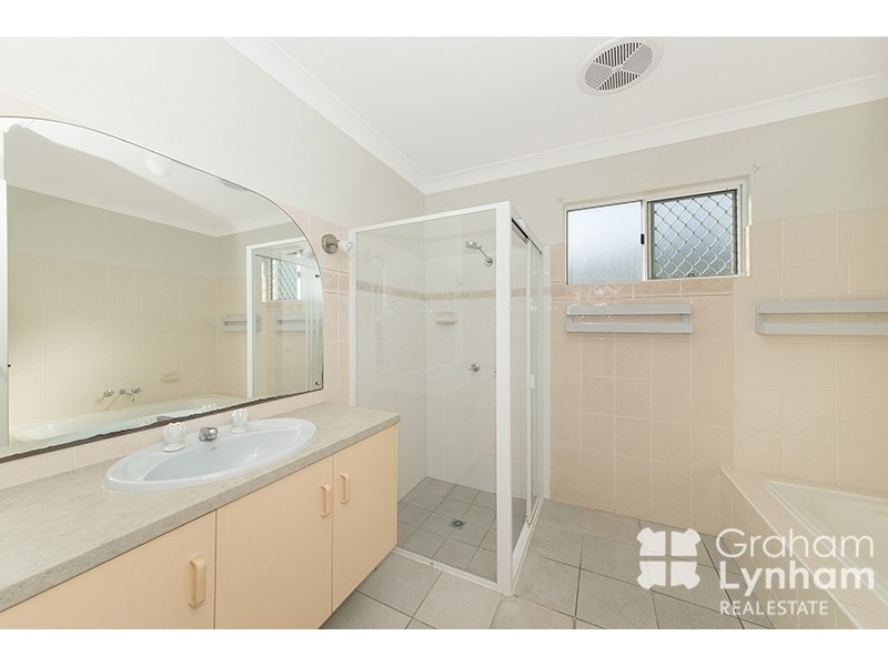 19 Hamish Avenue, Rasmussen QLD 4815