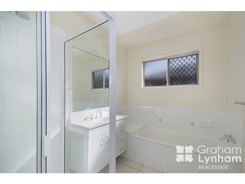 24 Scarisbrick Drive, Kirwan QLD 4817